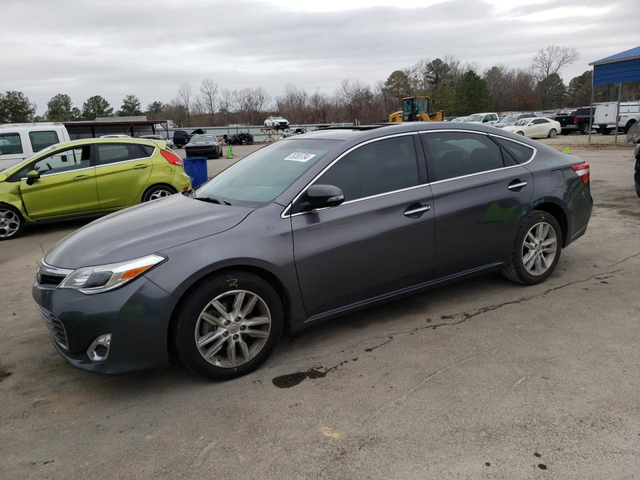 2015 TOYOTA AVALON XLE