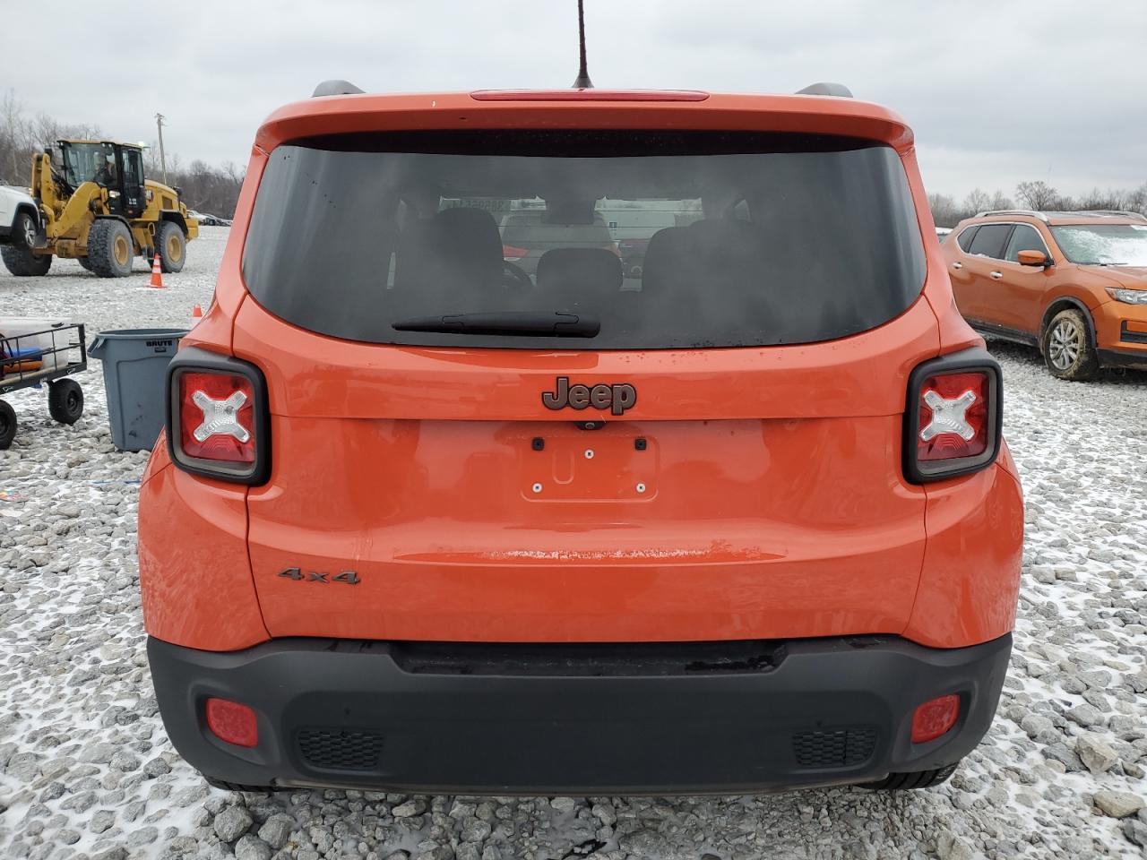 2016 JEEP RENEGADE L - Image 6
