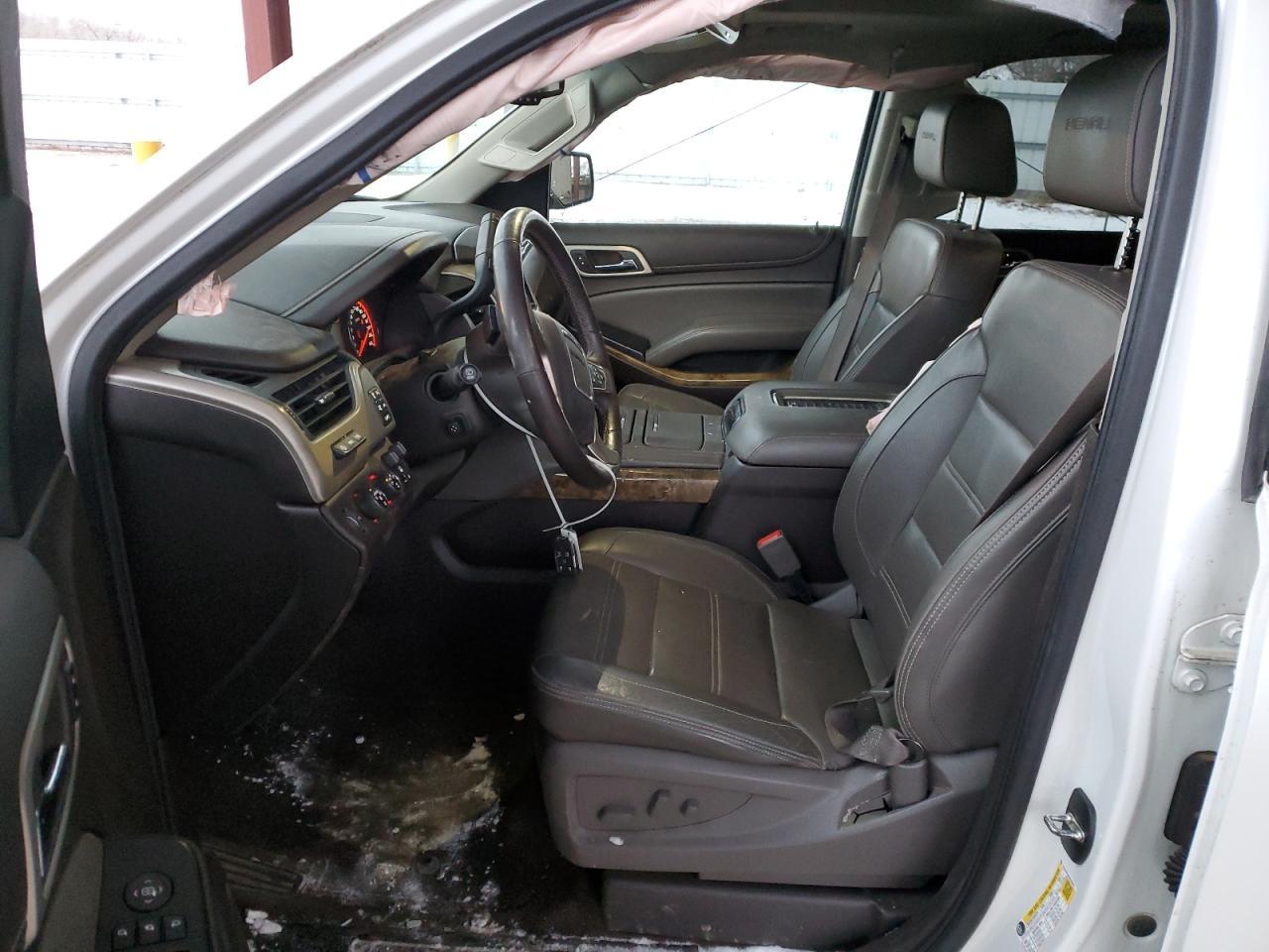 2016 GMC YUKON XL D - Фото 7