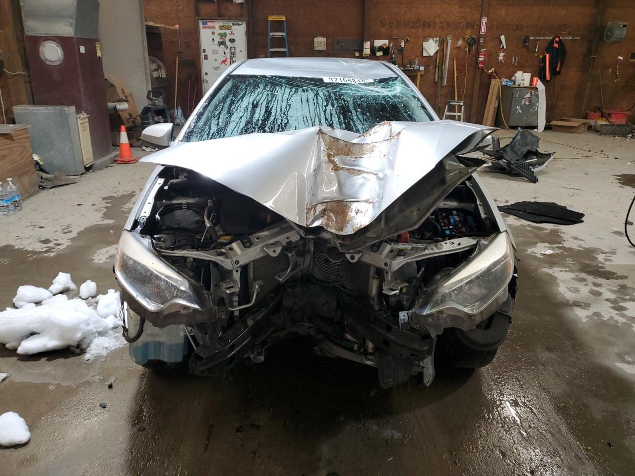 2015 TOYOTA COROLLA L - Фото 5