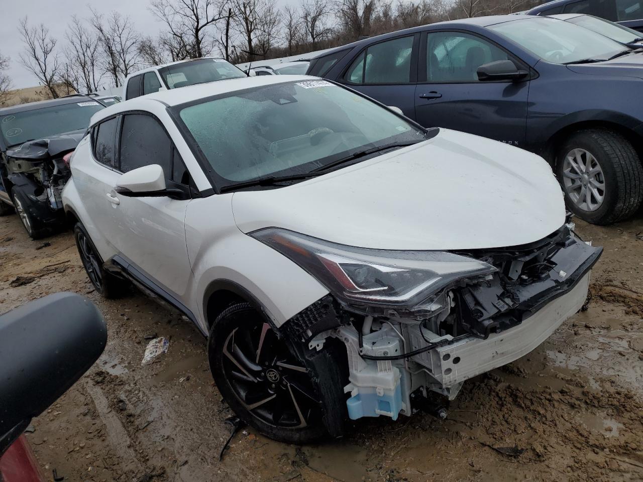 2021 TOYOTA C-HR XLE - Фото 4