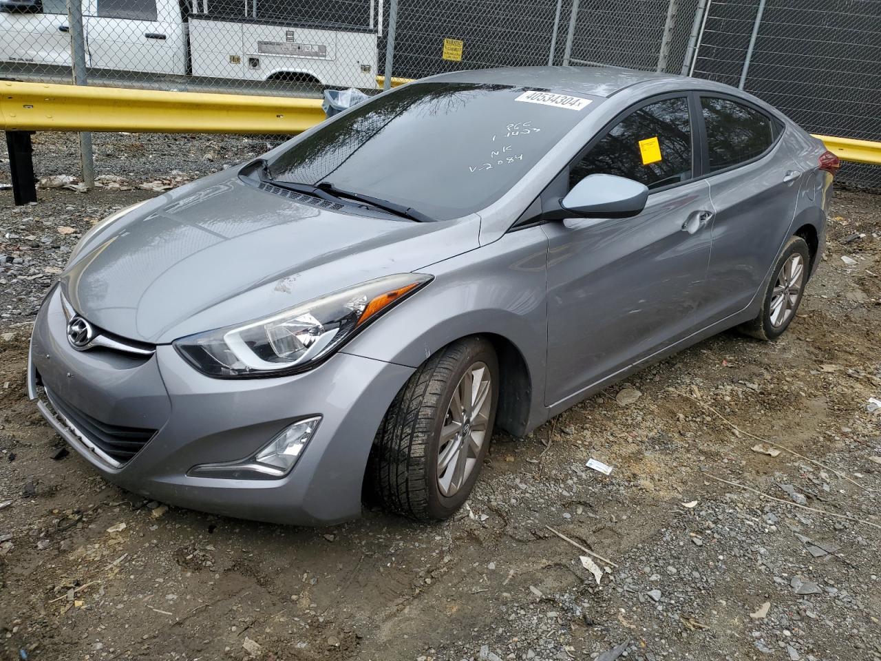 2015 HYUNDAI ELANTRA SE