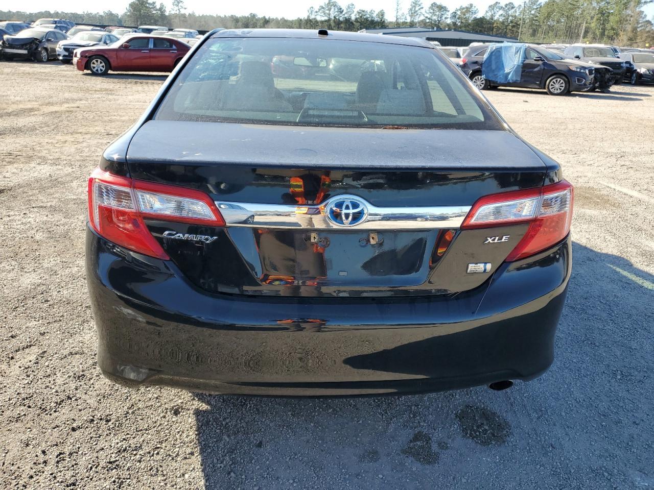2012 TOYOTA CAMRY HYBR - Image 6