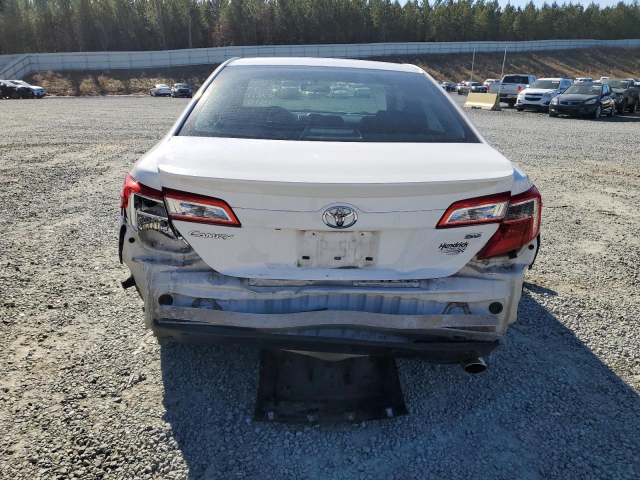 2014 TOYOTA CAMRY L - Фото 6