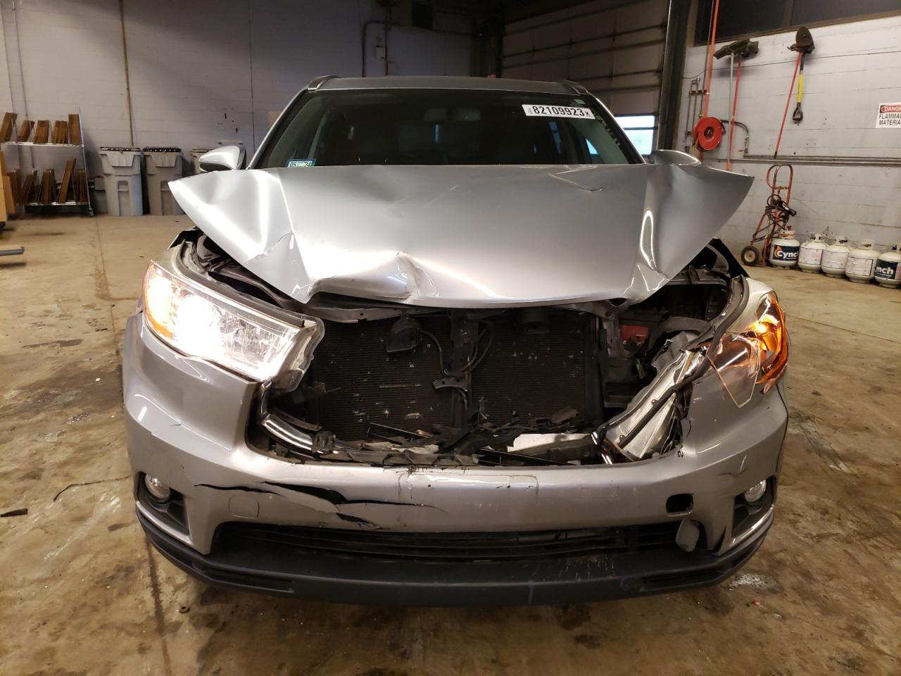 2015 TOYOTA HIGHLANDER - Image 5
