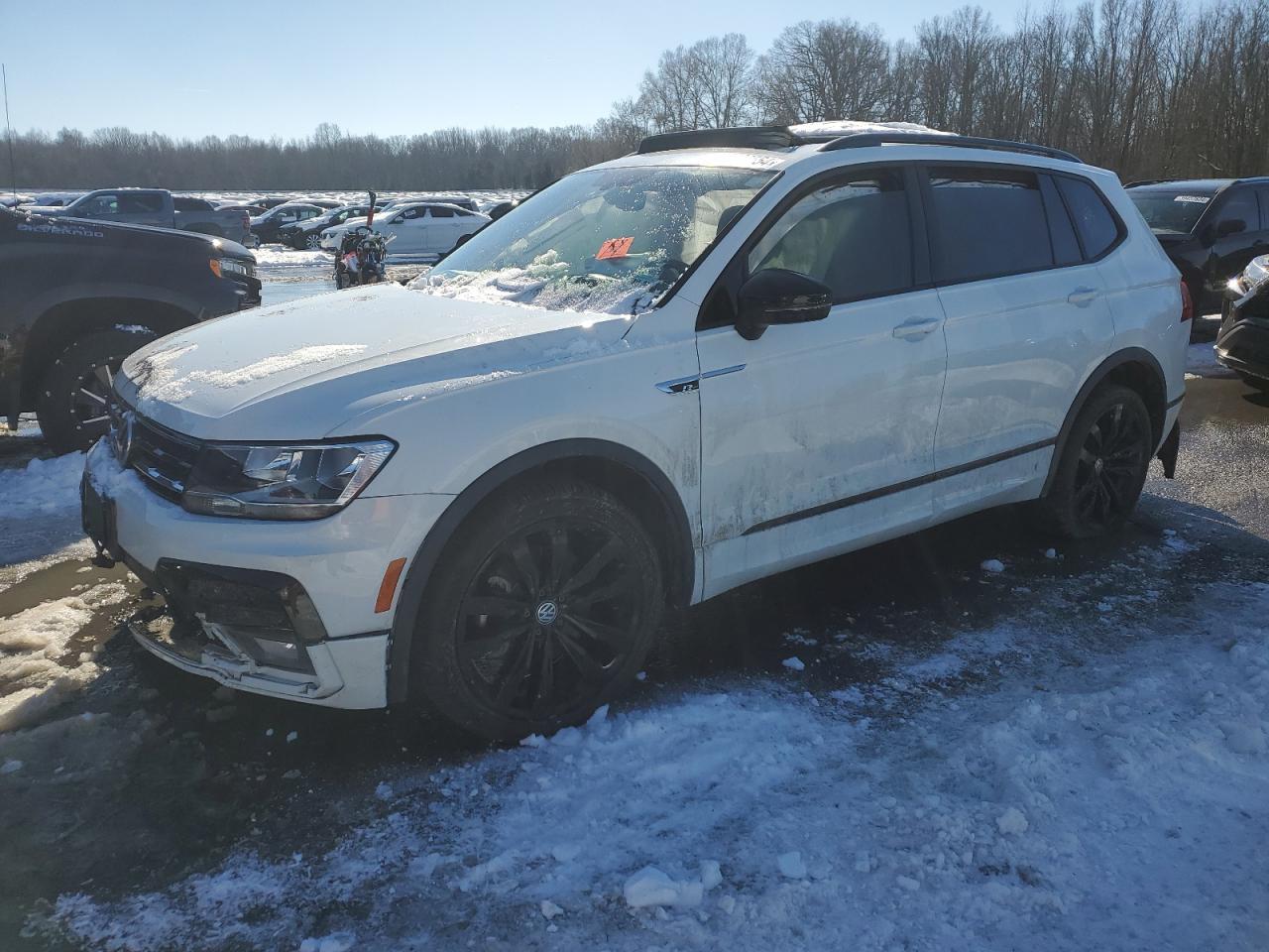 2021 VOLKSWAGEN TIGUAN SE