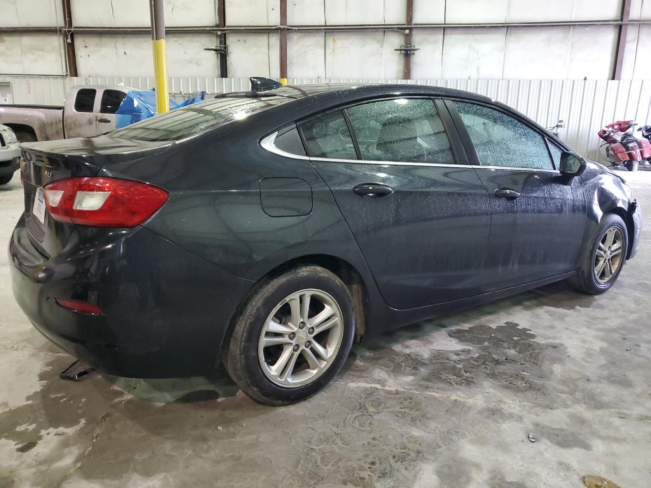 2017 CHEVROLET CRUZE LT - Image 3