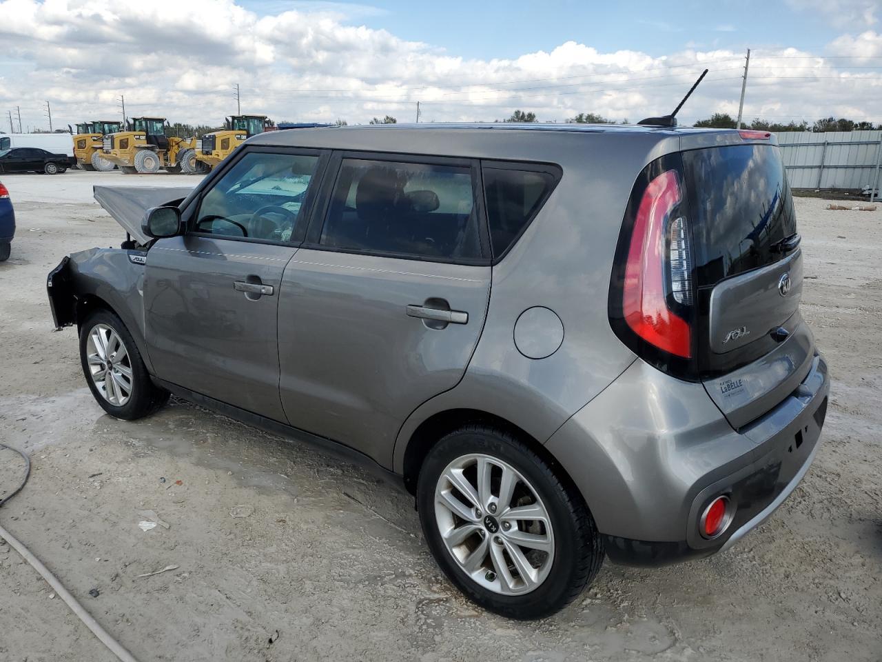 2017 KIA SOUL + - Фото 2