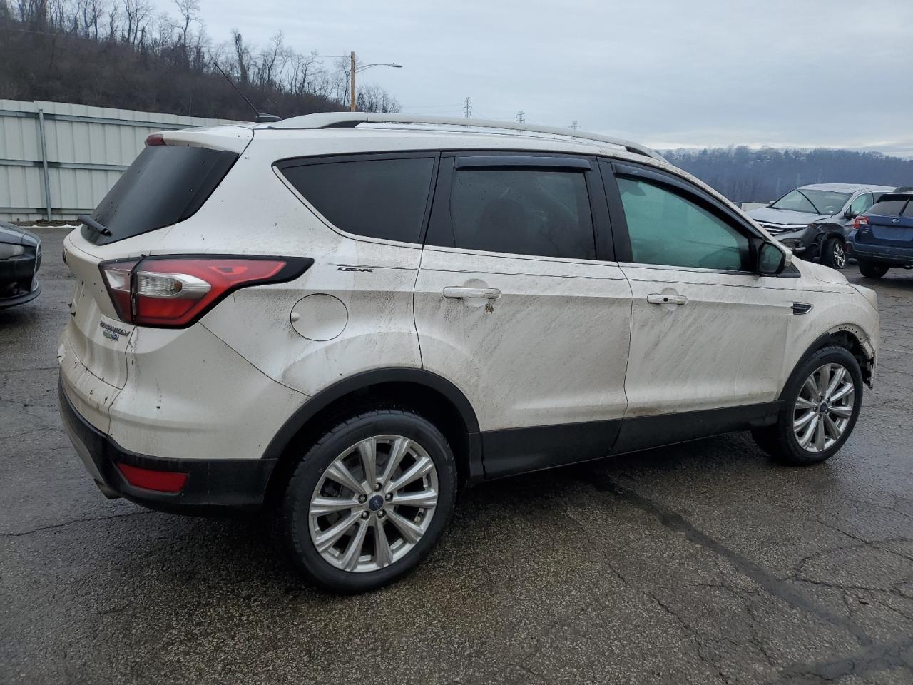 2017 FORD ESCAPE TIT - Image 3