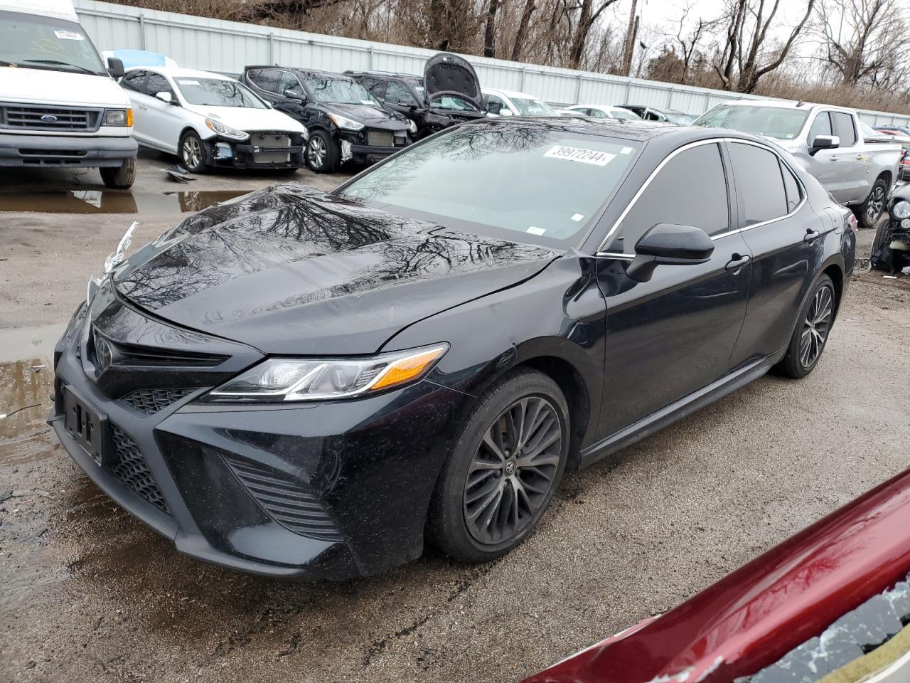 2020 TOYOTA CAMRY SE car image