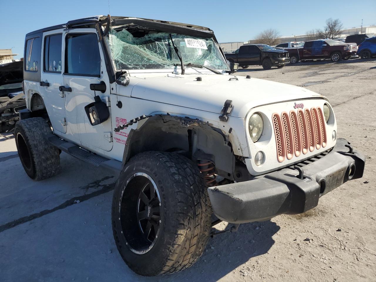 2015 JEEP WRANGLER U - Image 4