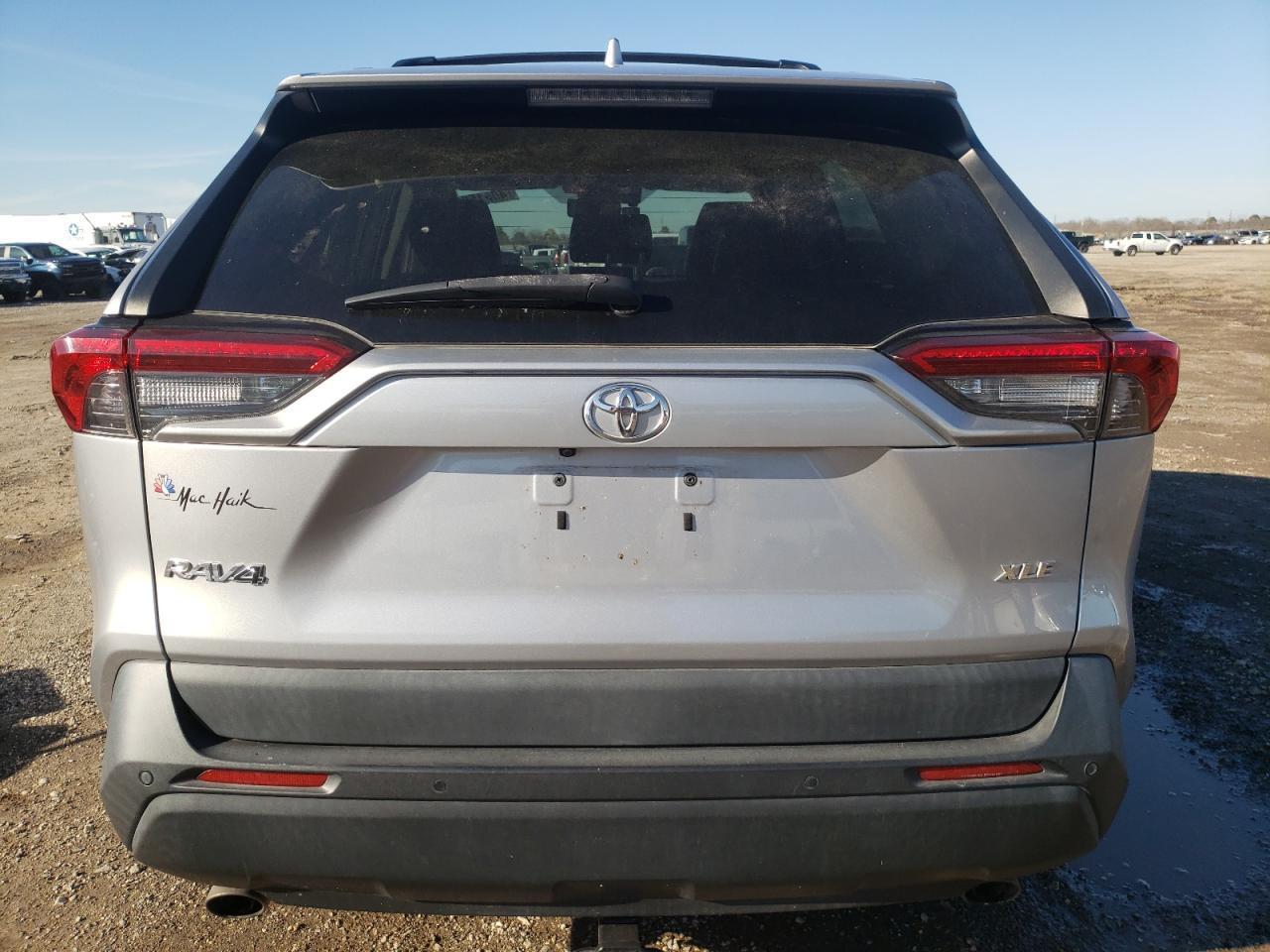 2019 TOYOTA RAV4 XLE P - Image 6