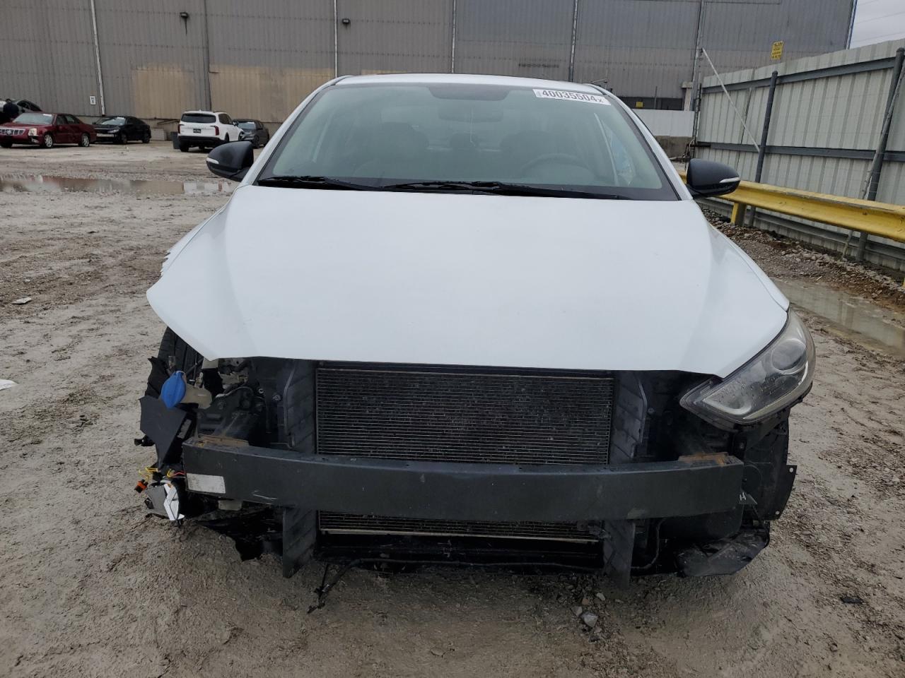 2017 HYUNDAI ELANTRA SE - Image 5