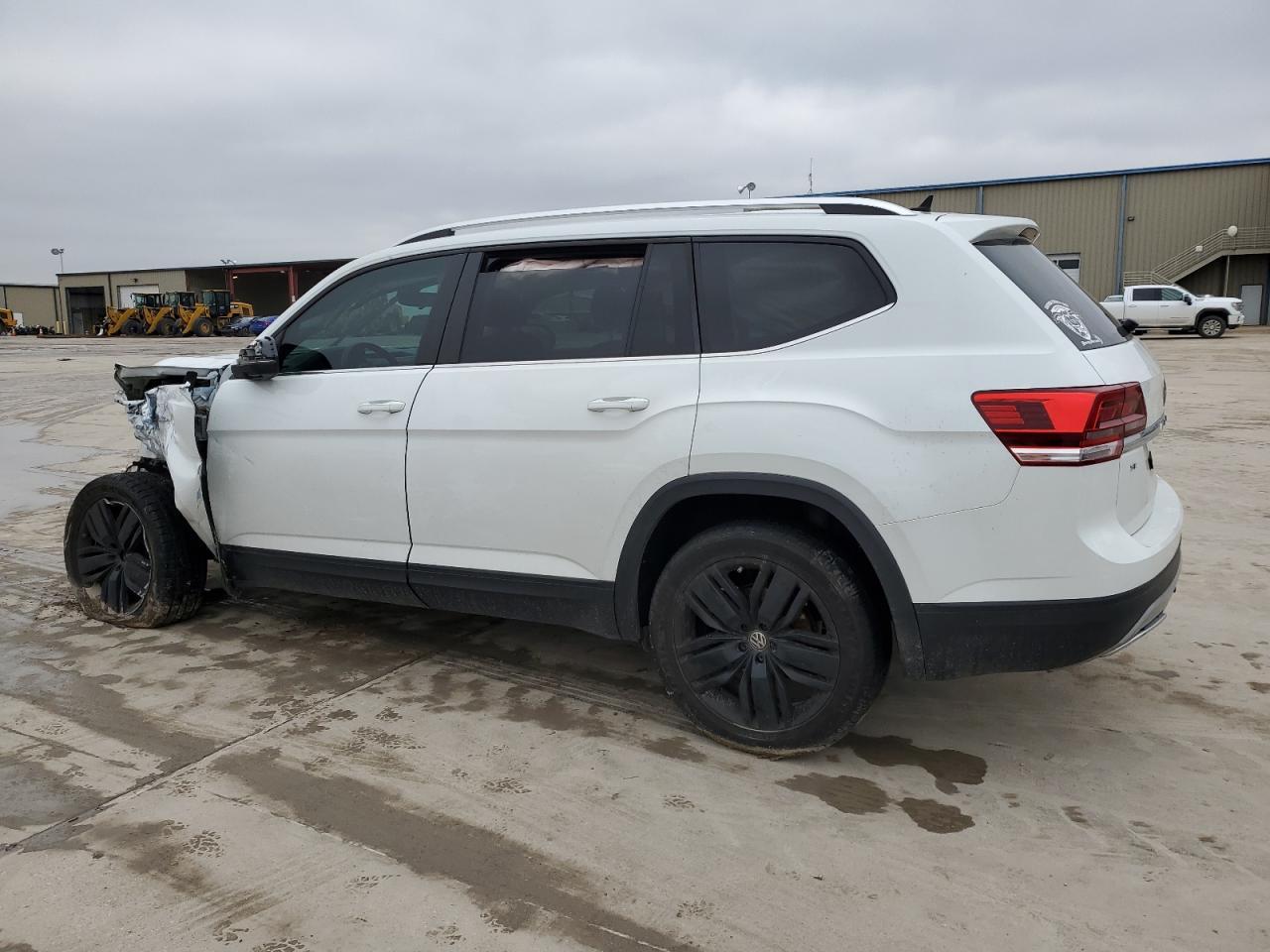 2019 VOLKSWAGEN ATLAS SE - Фото 2