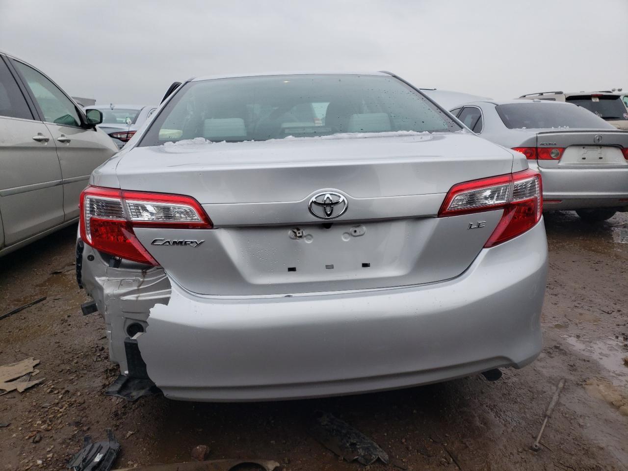 2013 TOYOTA CAMRY L - Фото 6