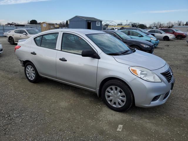 2014 Nissan Versa S - Фото 4