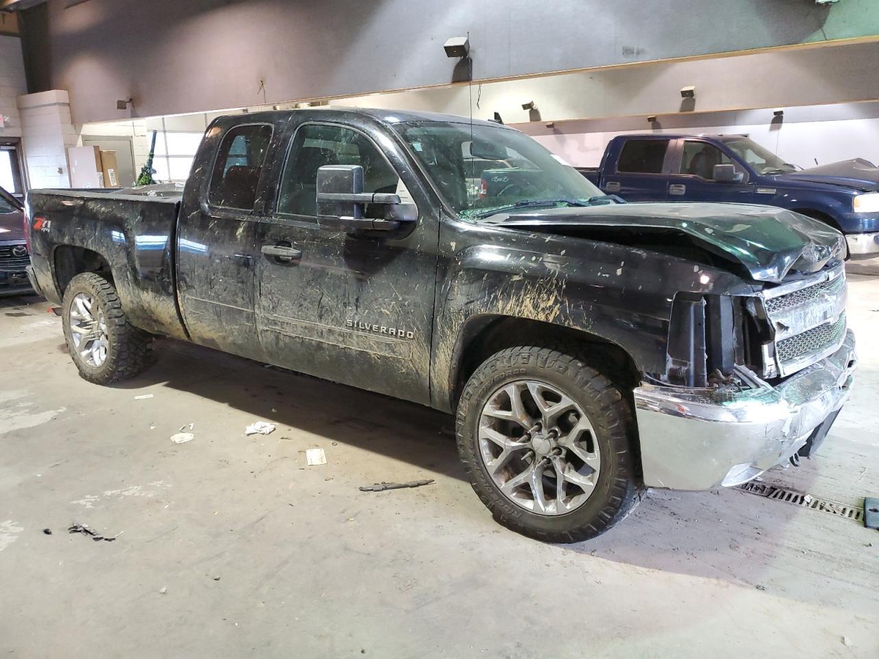 2013 CHEVROLET SILVERADO - Фото 4