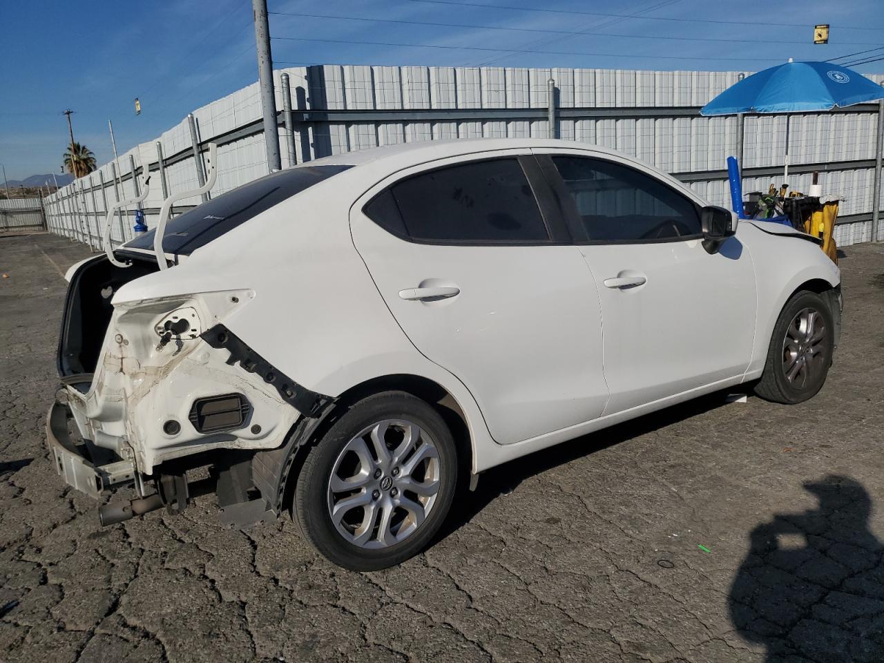 2017 TOYOTA YARIS IA - Фото 3