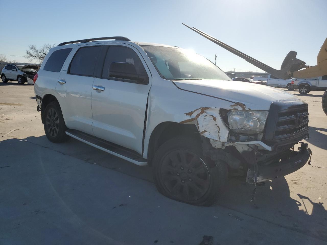 2014 TOYOTA SEQUOIA PL - Image 4