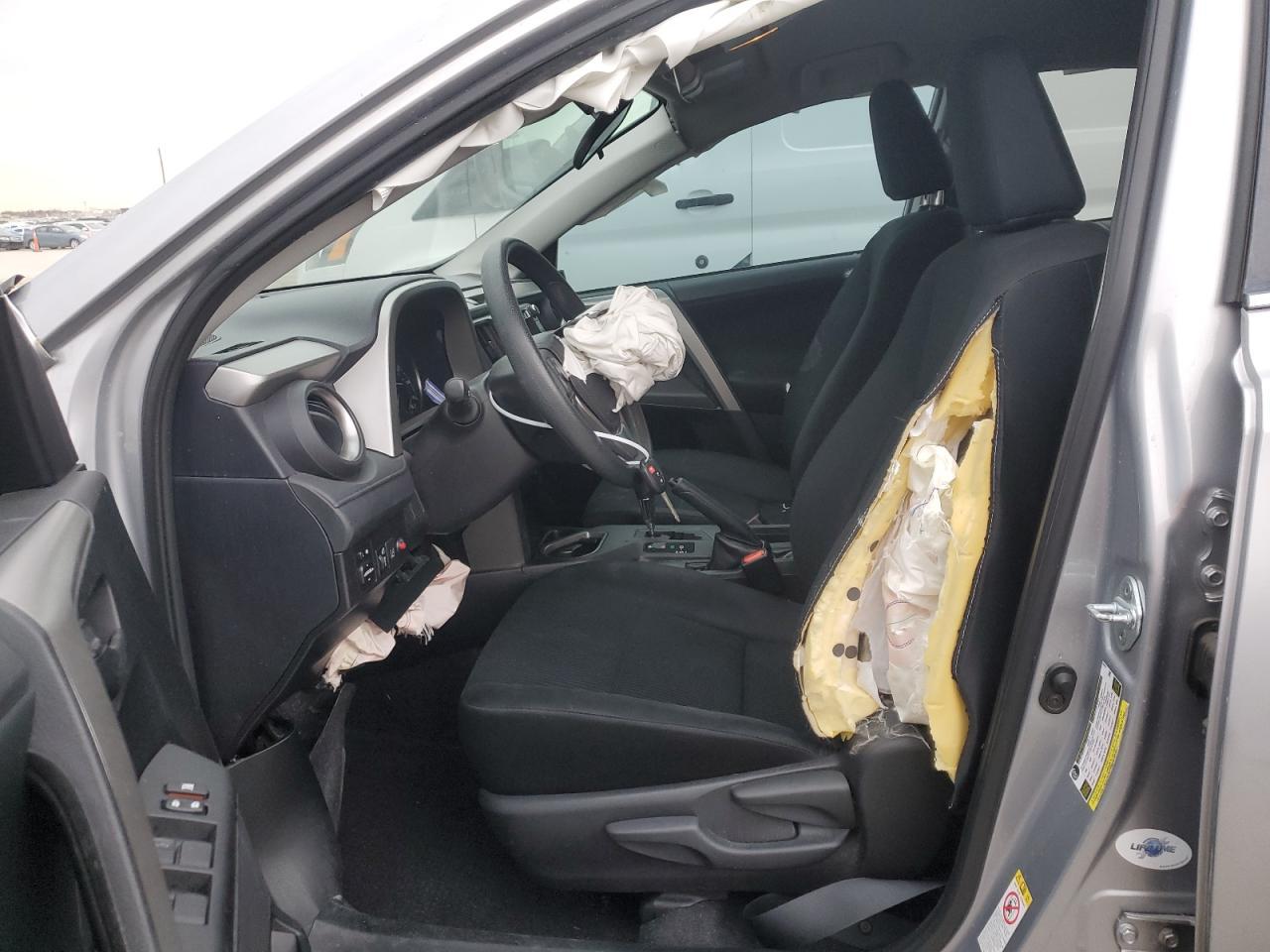 2017 TOYOTA RAV4 LE - Image 7