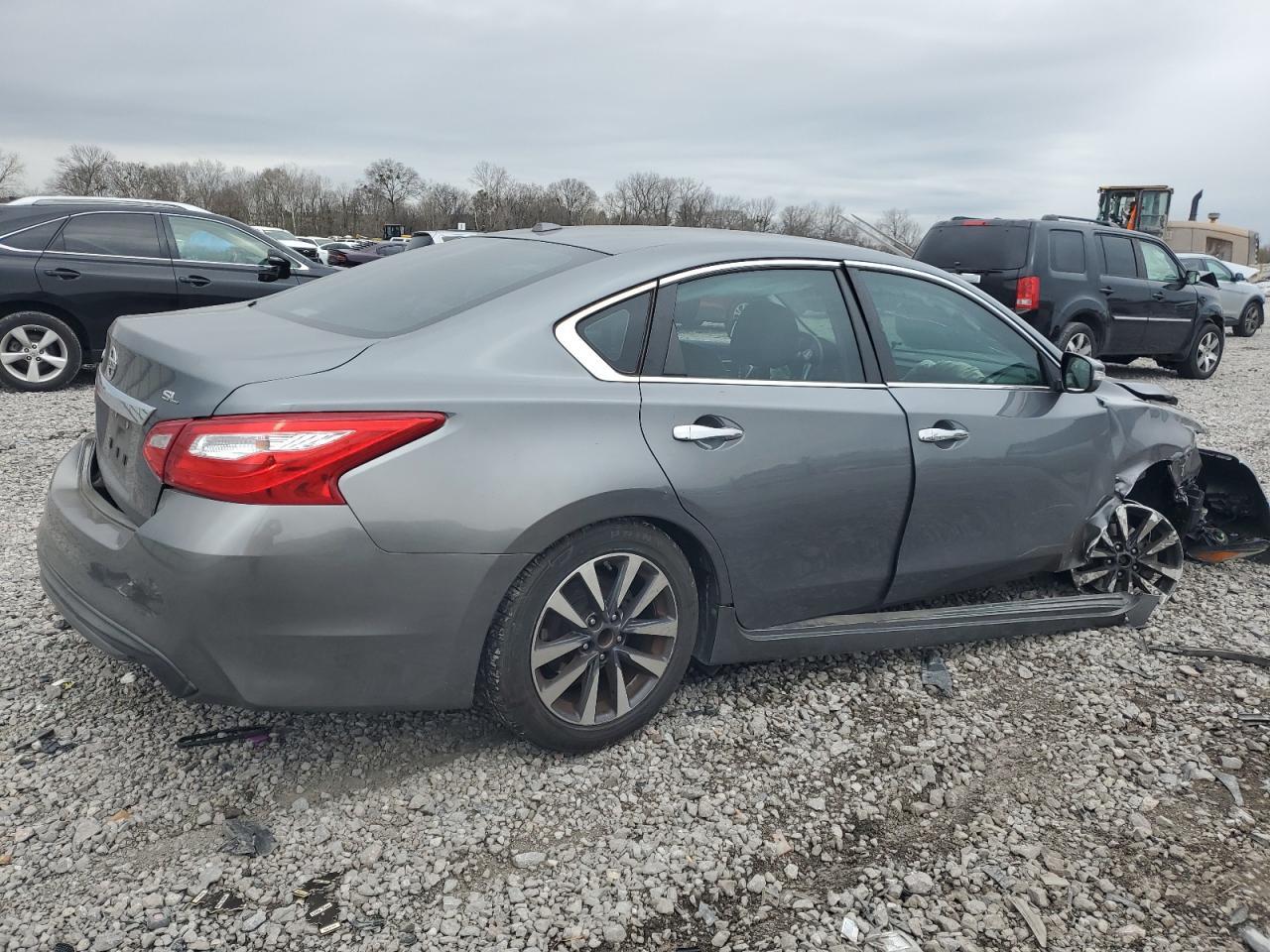 2017 NISSAN ALTIMA 2.5 - Фото 3