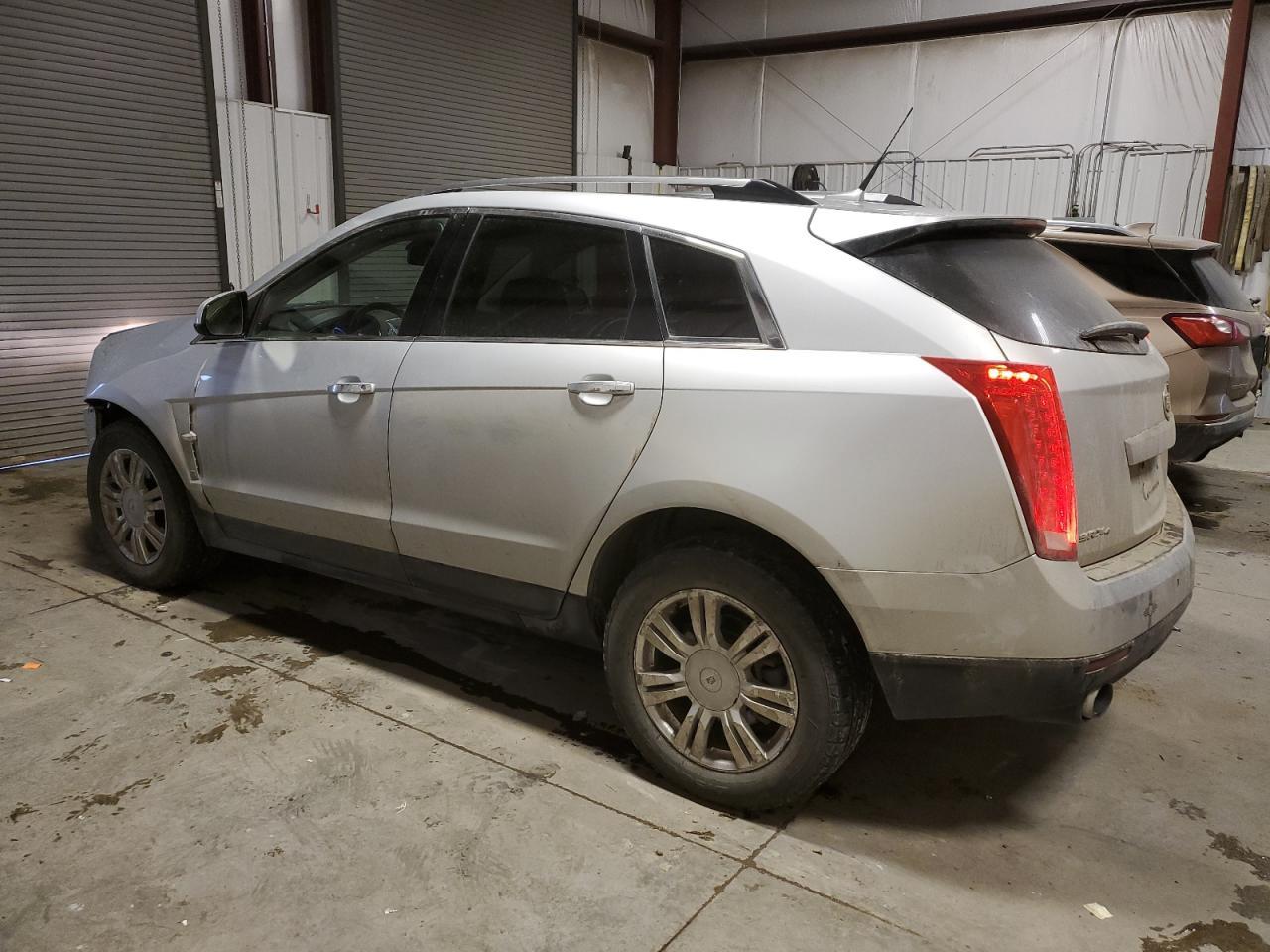 2011 CADILLAC SRX LUXURY - Image 2