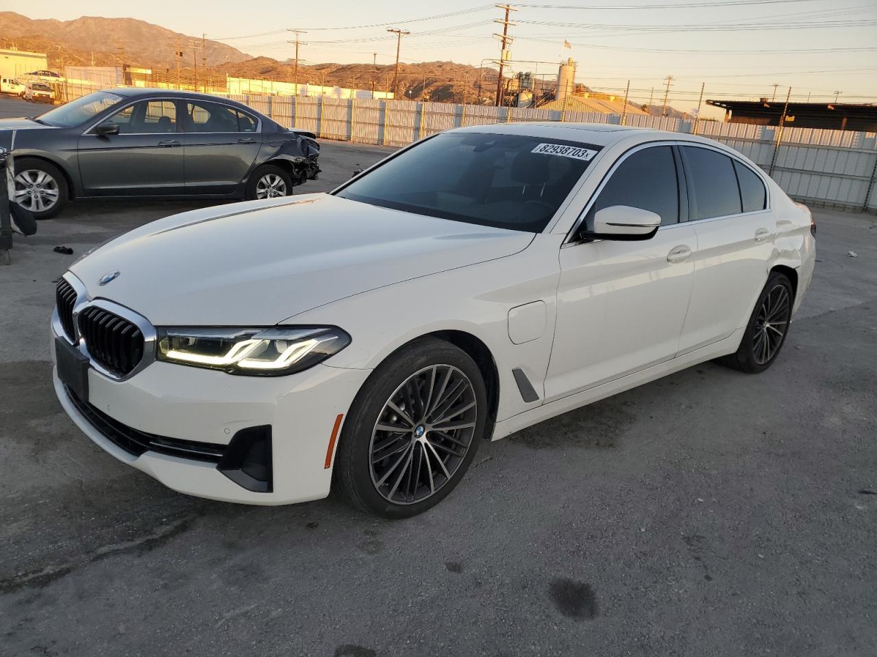 2021 BMW 530E car image