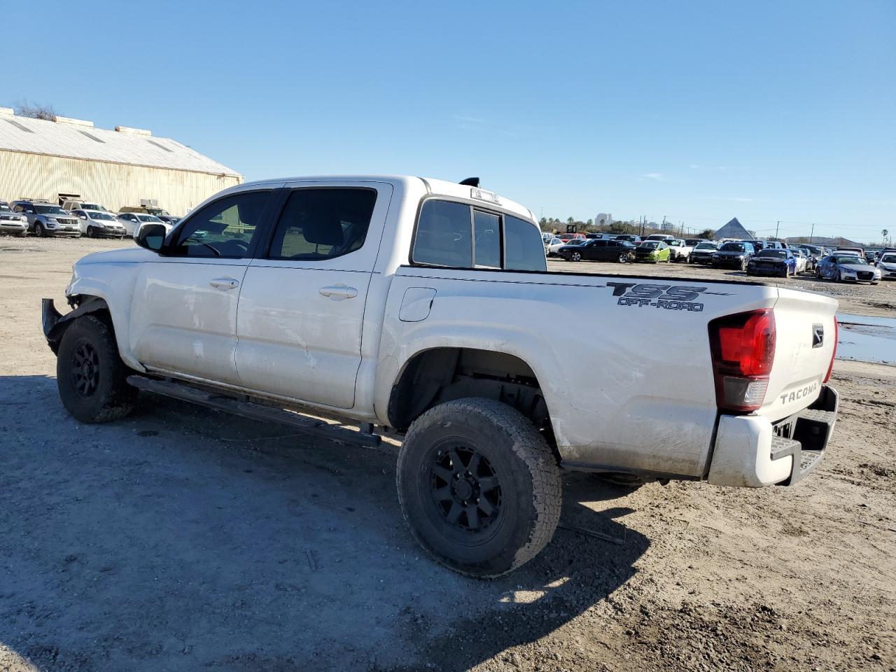 2023 TOYOTA TACOMA DOU - Фото 2