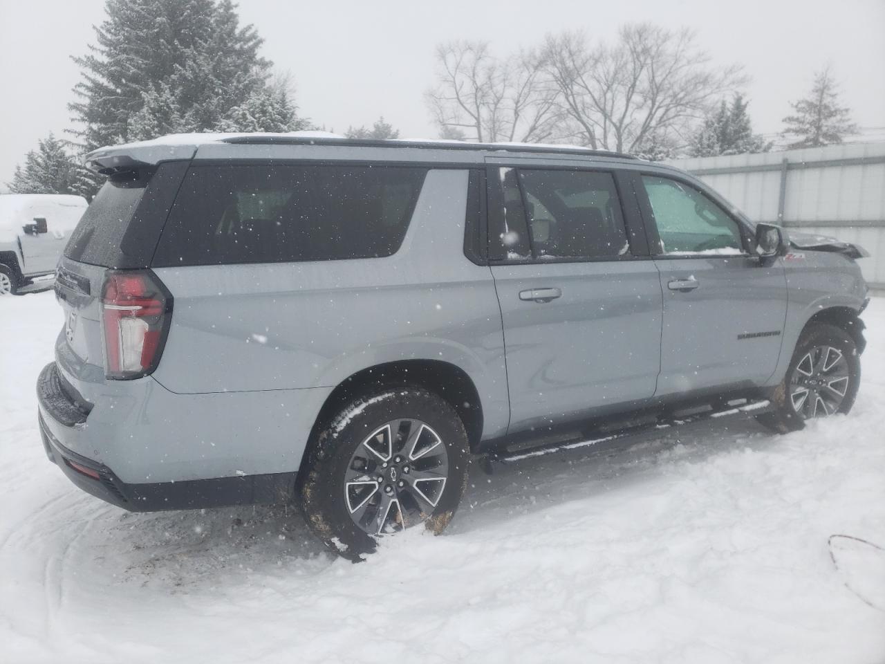 2023 CHEVROLET SUBURBAN K - Фото 3