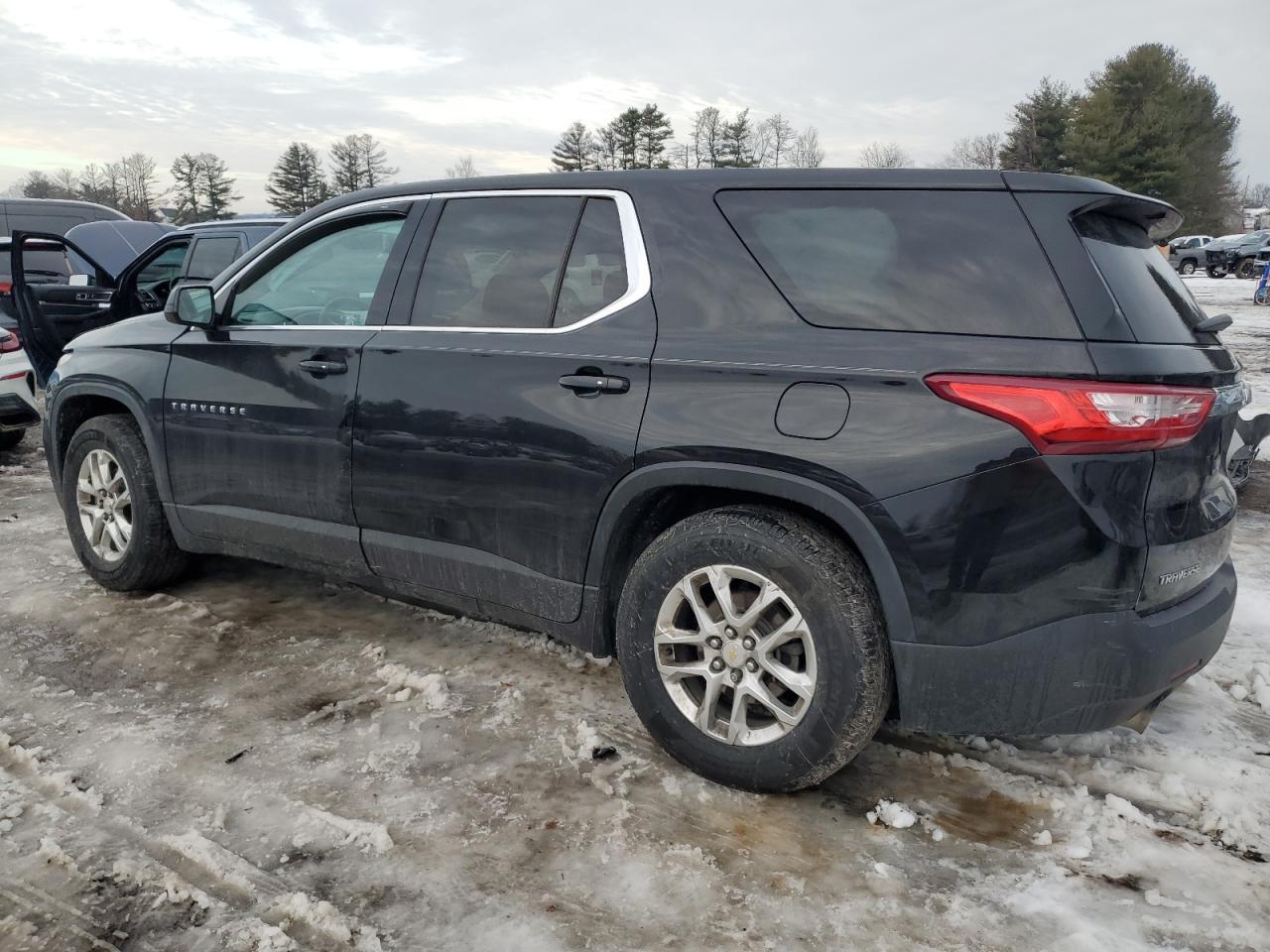 2020 CHEVROLET TRAVERSE L - Фото 2
