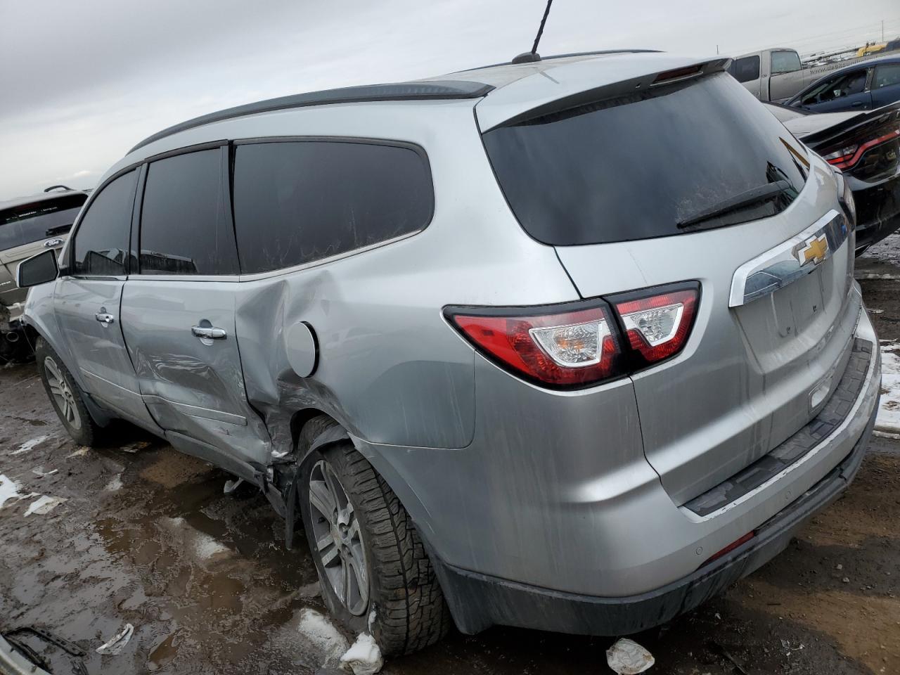 2015 CHEVROLET TRAVERSE L - Фото 2