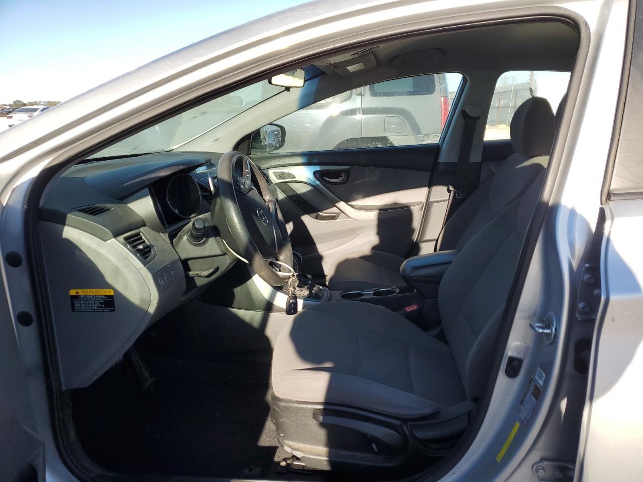 2014 HYUNDAI ELANTRA SE - Image 7