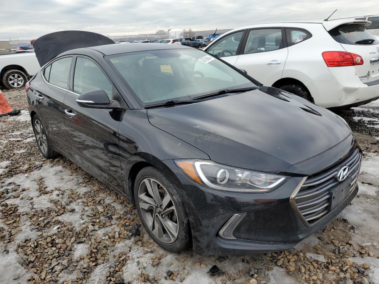 2017 HYUNDAI ELANTRA SE - Image 4