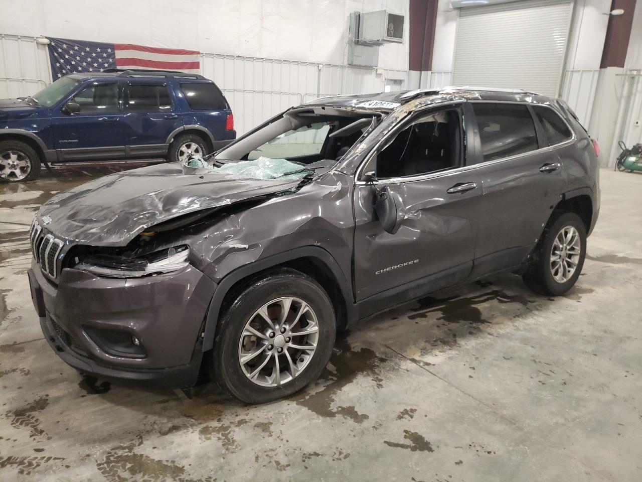 2019 JEEP CHEROKEE L car image