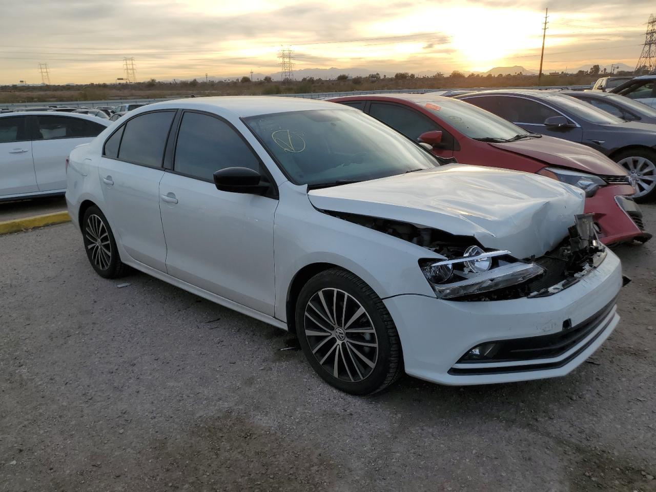 2016 VOLKSWAGEN JETTA SPOR - Image 4