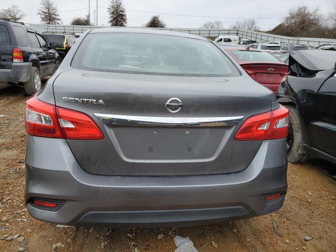 2017 NISSAN SENTRA S - Фото 6