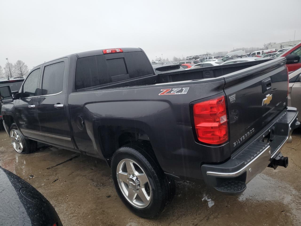 2015 CHEVROLET SILVERADO - Image 2