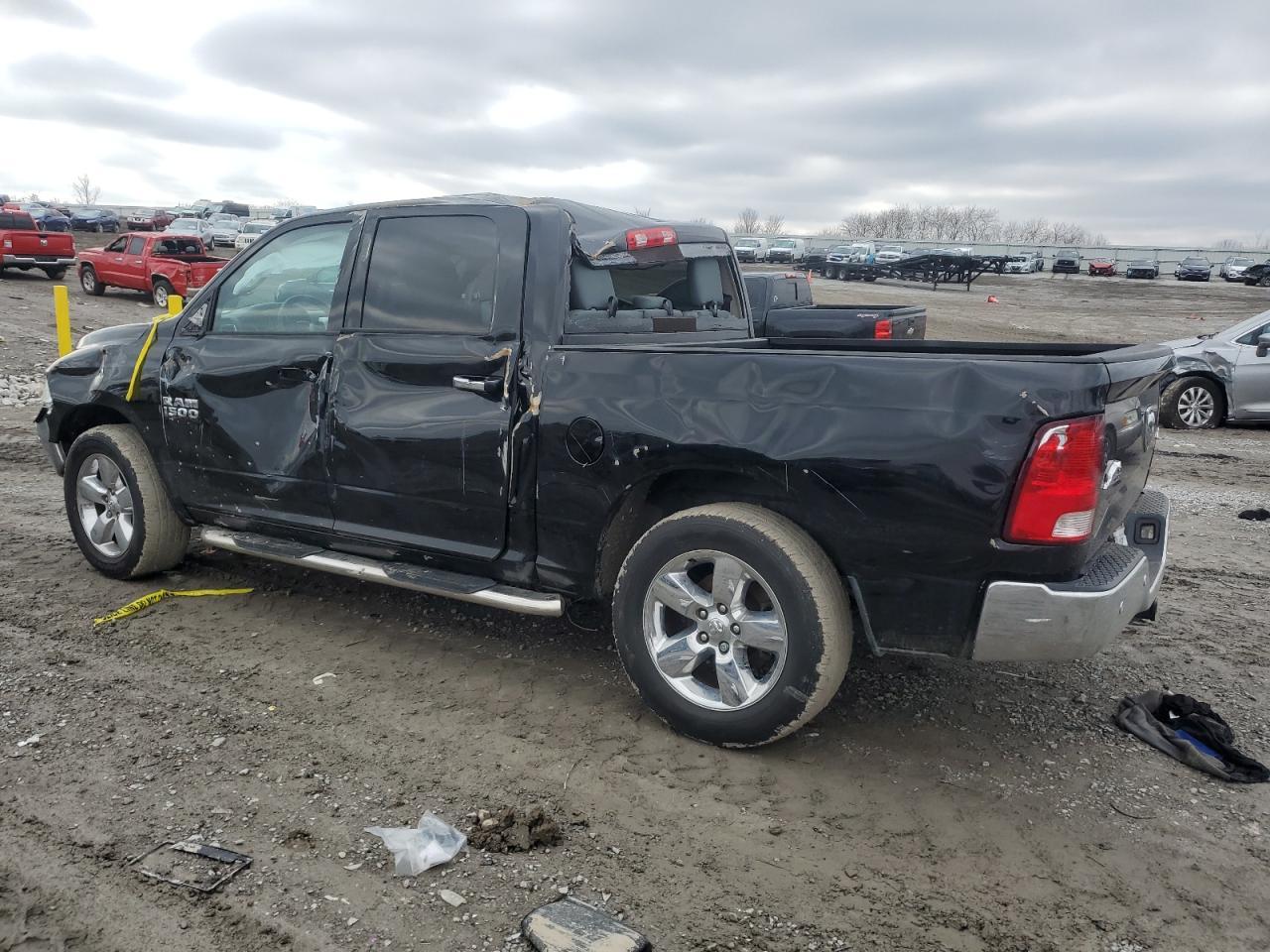 2015 RAM 1500 SLT - Image 2
