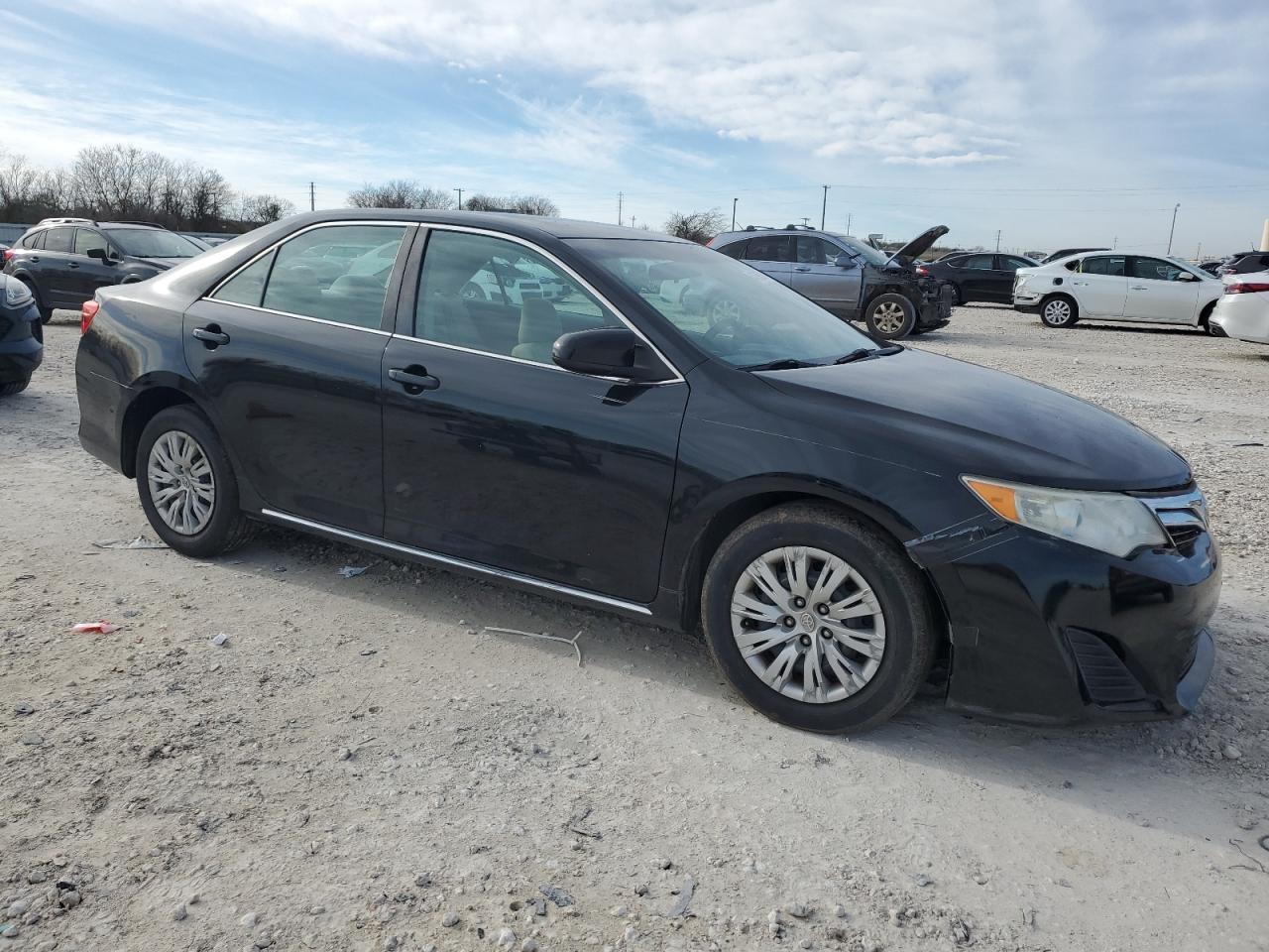 2013 TOYOTA CAMRY L - Image 4