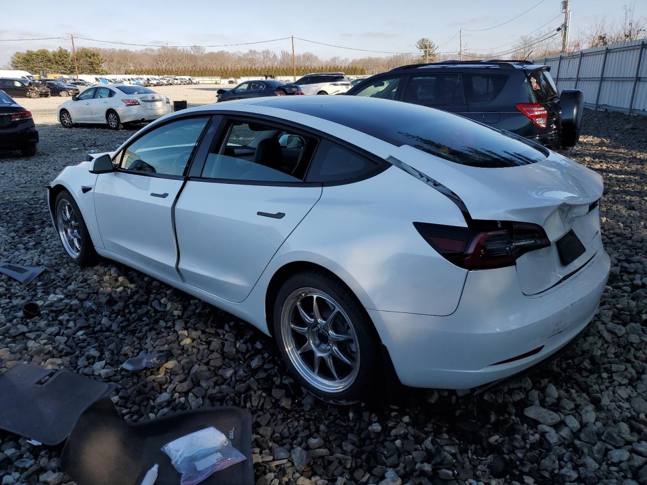 2021 TESLA MODEL 3 - Image 2