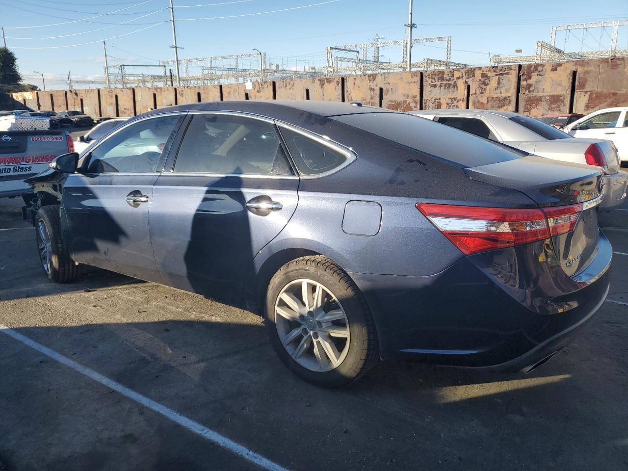 2015 TOYOTA AVALON XLE - Image 2