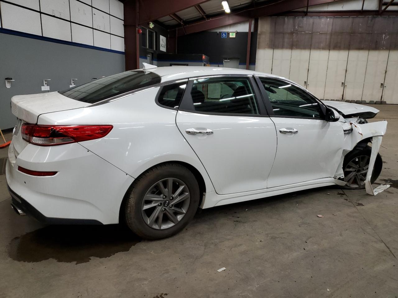 2020 KIA OPTIMA LX - Фото 3