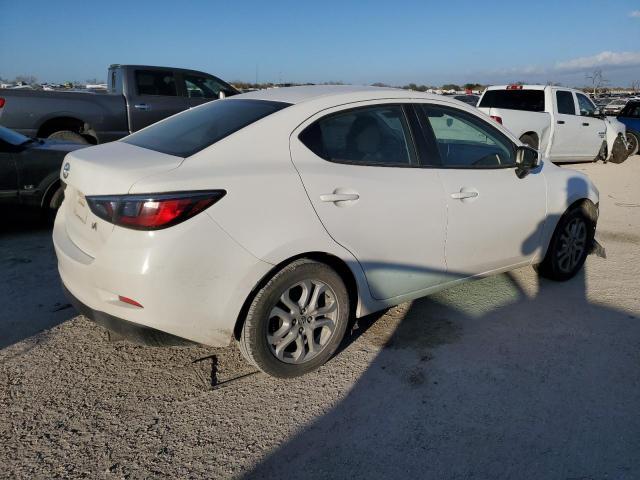2017 Toyota Yaris Ia - Фото 3