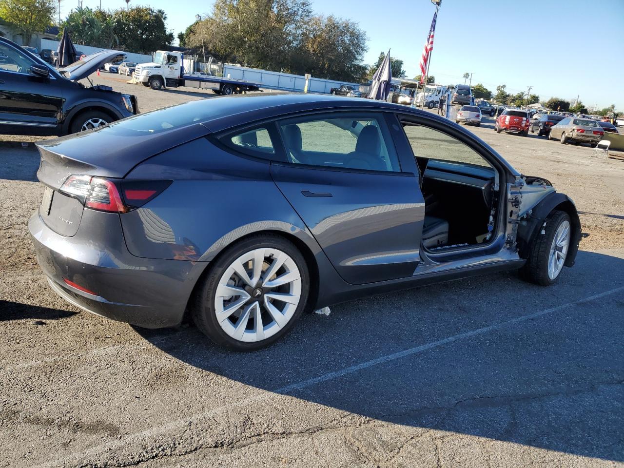 2022 TESLA MODEL 3 - Фото 3