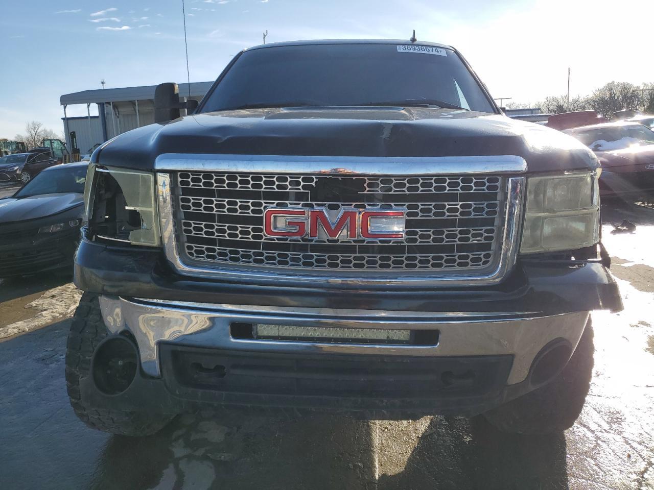 2011 GMC SIERRA K15 - Image 5