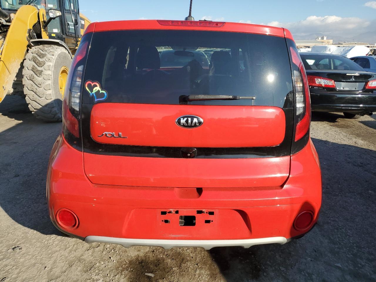 2019 KIA SOUL + - Image 6