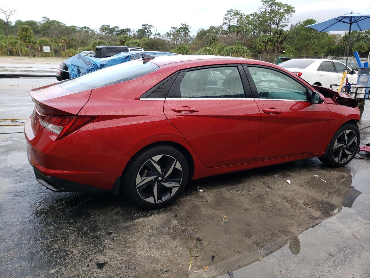 2022 HYUNDAI ELANTRA SE - Image 3