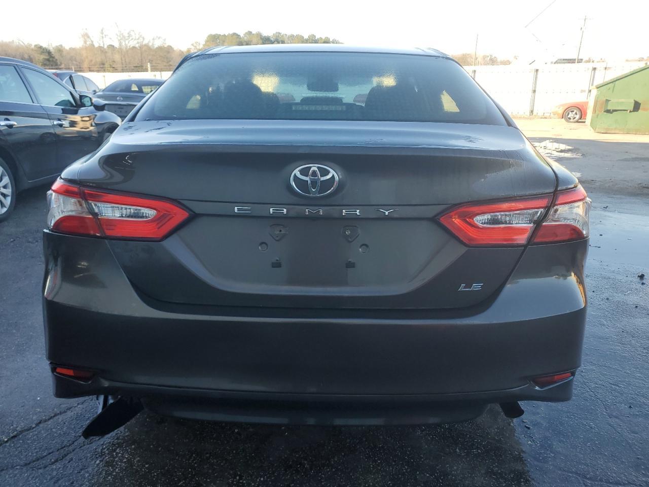 2018 TOYOTA CAMRY LE - Фото 6