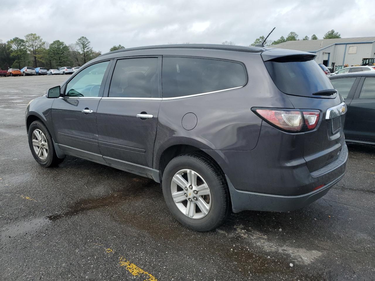 2014 CHEVROLET TRAVERSE L - Image 2