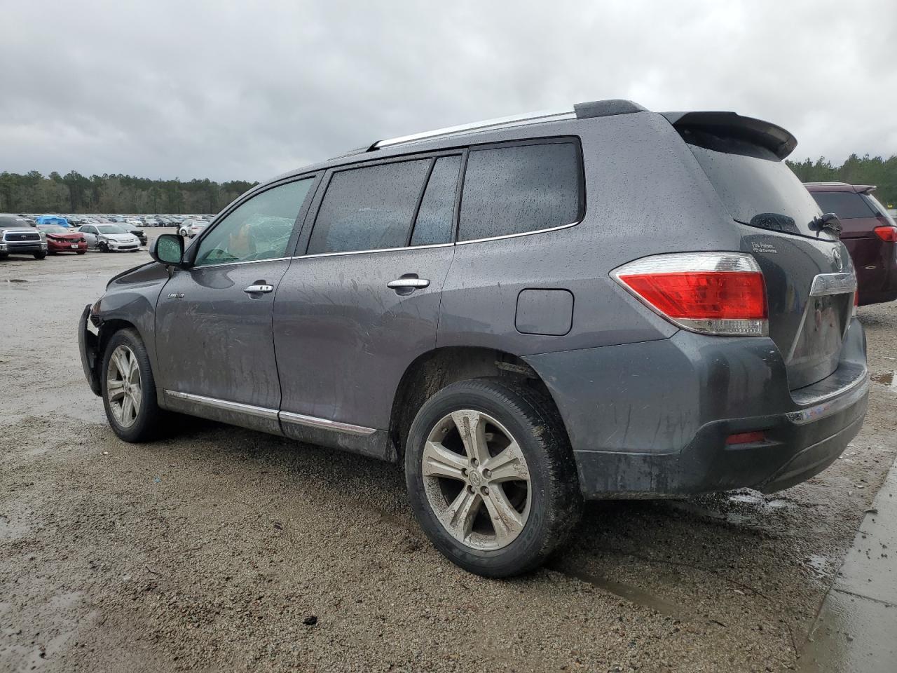 2012 TOYOTA HIGHLANDER - Image 2